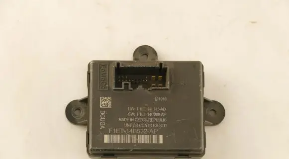 Ford Kuga II Door control unit/module F1ET14B532AP F1ET14F143AD