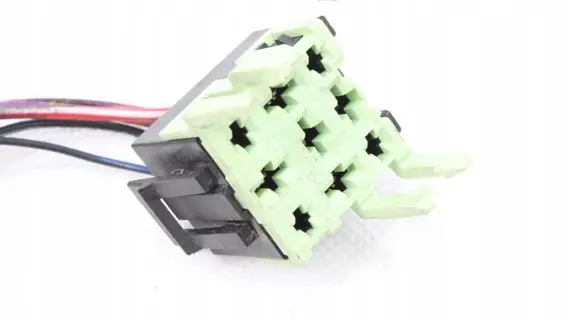 BMW 5 E39 Other relay 8378967
