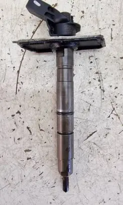 Audi A6 S6 C6 4F Fuel injector 059130277AC