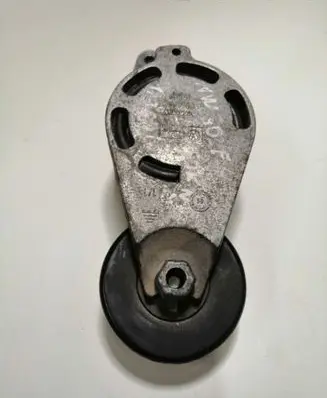 Volkswagen Golf IV Alternator belt tensioner 038903315E