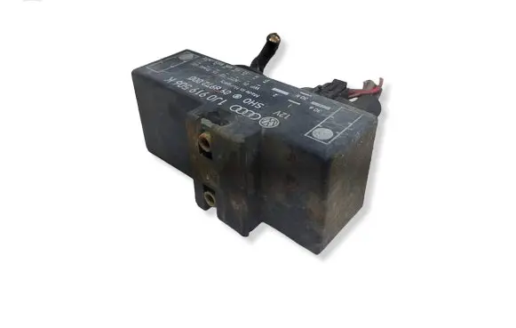 Volkswagen Golf IV Coolant fan relay 1J0919506KKASACJ 1J0919506K