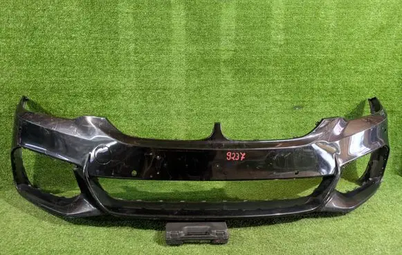 BMW 5 G30 G31 G38 Front bumper 8064928