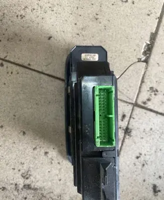 Volvo V70 Electric window control switch