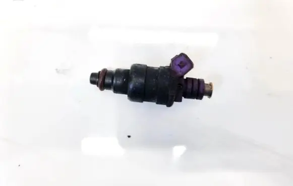 Volvo S40, V40 Fuel injector 9125118
