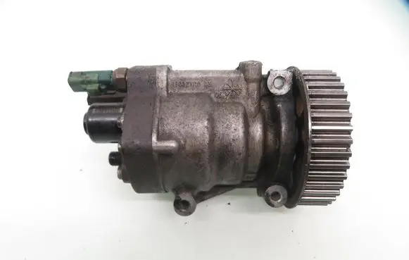 Renault Modus Fuel injection high pressure pump 8200057225 8200423059 R9042A041A