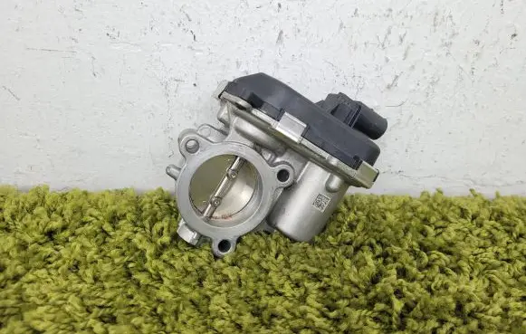 Seat Ibiza V (KJ) Throttle body valve 05c133062a