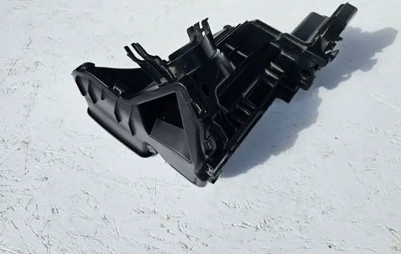 Peugeot 508 II Intake resonator 9836359980