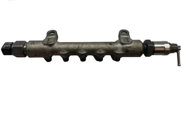 Toyota Avensis T270 Fuel main line pipe 8945860010