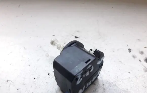 Opel Insignia A Headlight level adjustment motor 