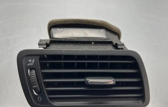 Volkswagen PASSAT B6 Dashboard side air vent grill/cover trim 3C1819702