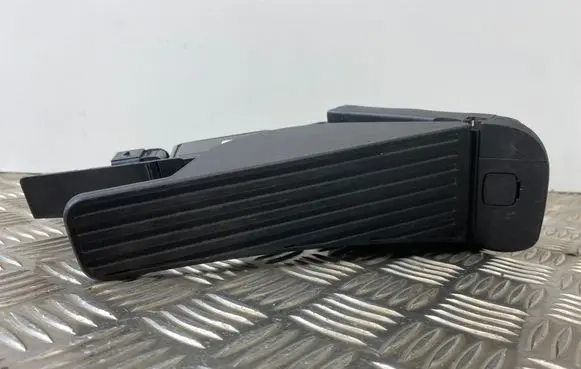 Volvo XC60 Accelerator throttle pedal 31446617