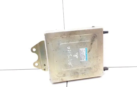 Mitsubishi Carisma Engine control unit/module MD322387 E2T63277