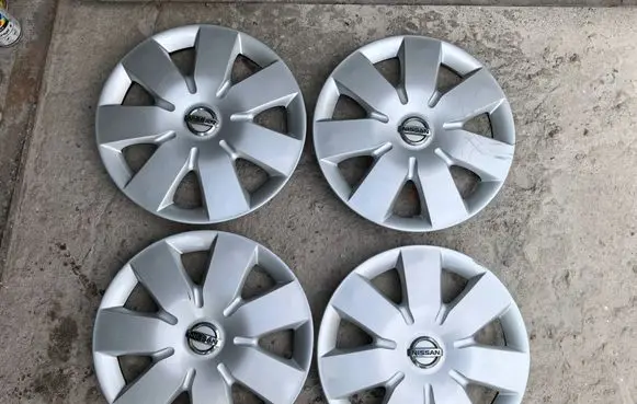 Nissan Note (E11) R15 wheel hub/cap/trim 403159U00A
