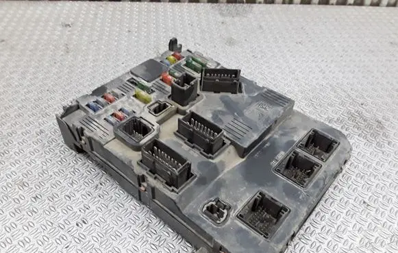 Peugeot 407 Fuse module A2C53172125 A2C53172124