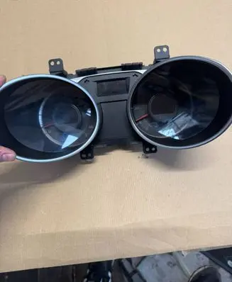 Hyundai ix35 Speedometer (instrument cluster) 94009-2y800 008A360076 GSV083M0