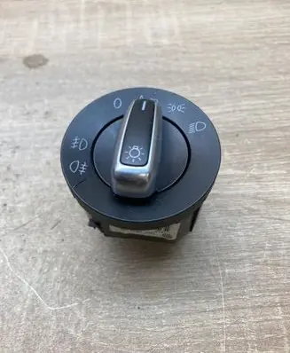 Volkswagen PASSAT CC Light switch 3C8941431A