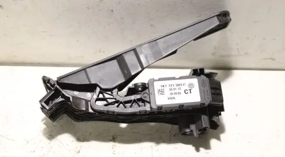 Skoda Octavia Mk2 (1Z) Accelerator throttle pedal 1K1721503AT