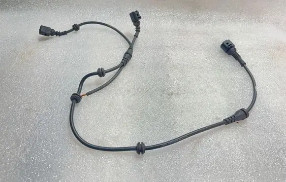 Audi Q7 4L Front ABS sensor wiring 62031069A