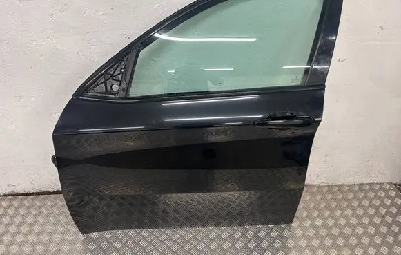 BMW X6 M Front door