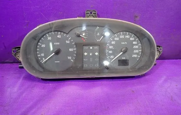 Speedometer (instrument cluster)
