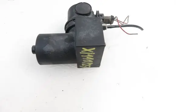 Seat Cordoba (6K) Central locking vacuum pump 1L0862257A