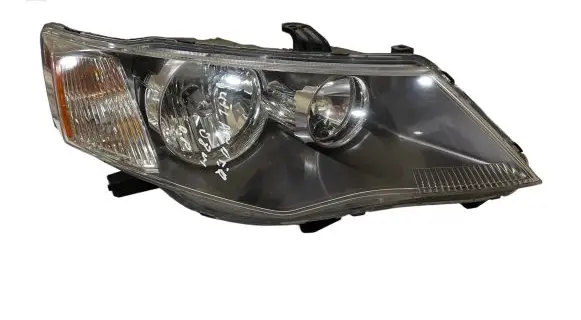 Mitsubishi Outlander Headlight/headlamp P5589R