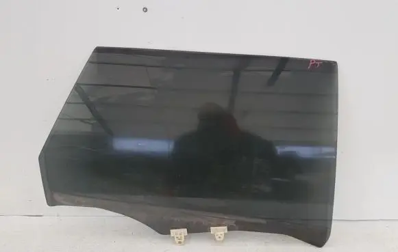 Nissan Murano Z50 Rear door window glass