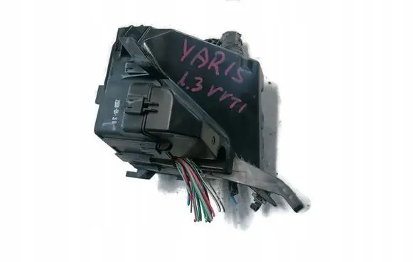 Toyota Yaris Fuse box set 7178R0A2