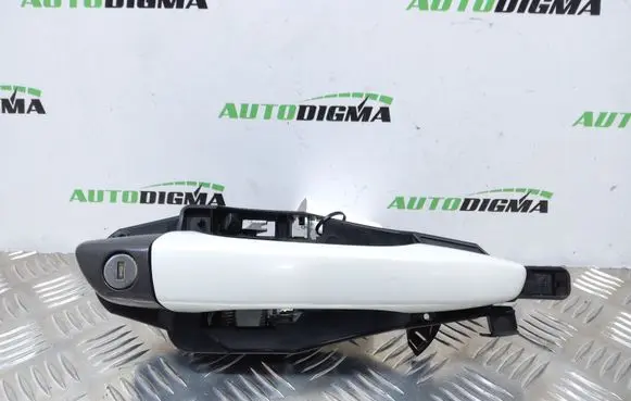 Peugeot 3008 II Front door exterior handle 9802977180