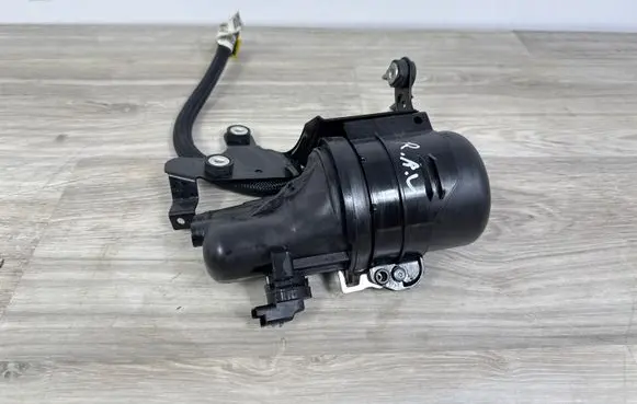 Land Rover Range Rover Velar Fuel filter M8A29D202AA
