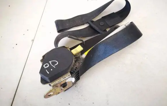 Audi A3 S3 8L Front seatbelt 895857706bk