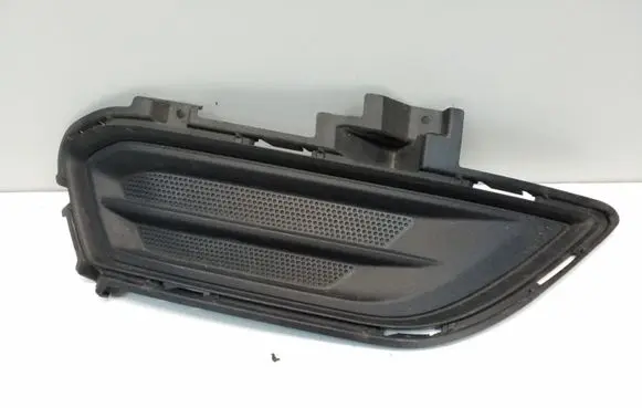 Ford Fusion II Front bumper lower grill