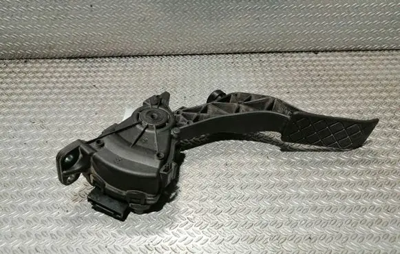Volkswagen Transporter - Caravelle T5 Accelerator throttle pedal 7H1723503J 6PV00849632