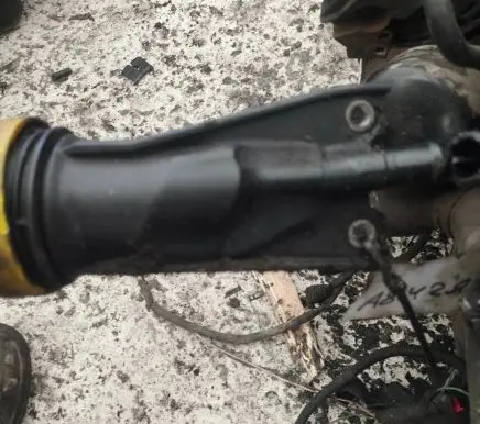 Renault Clio III Oil level dip stick 