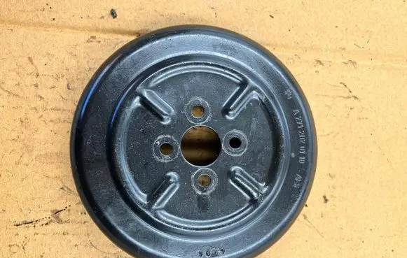 Mercedes-Benz C W203 Water pump pulley A2712020110