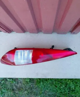 Ford Mondeo Mk III Rear/tail lights 1S7113405C