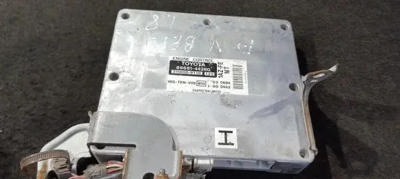 Toyota Avensis Verso Engine control unit/module 8966144260