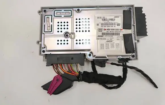 Audi A8 S8 D3 4E Sound amplifier 4E0035223G 373014003 4E0910223Q