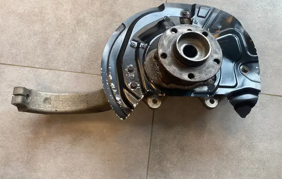 BMW X5 E70 Front wheel hub spindle knuckle 31216773784