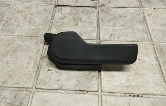 Volkswagen Polo IV 9N3 Engine bonnet (hood) release handle 1J1823633