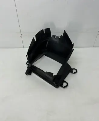 Audi Q8 Intercooler air channel guide 4M8121333