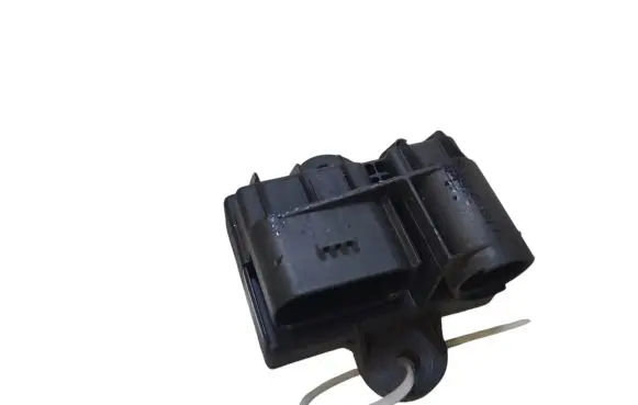 Glow plug pre-heat relay