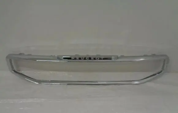Peugeot 508 Front bumper upper radiator grill 98078737VD