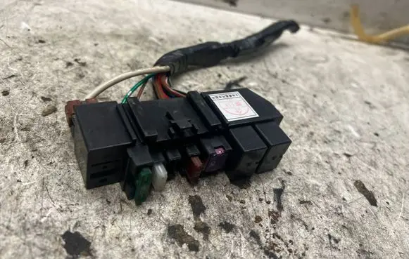 Mitsubishi Outlander Fuse module