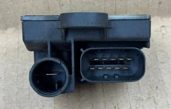 Mercedes-Benz Sprinter W906 Glow plug pre-heat relay A6519008902