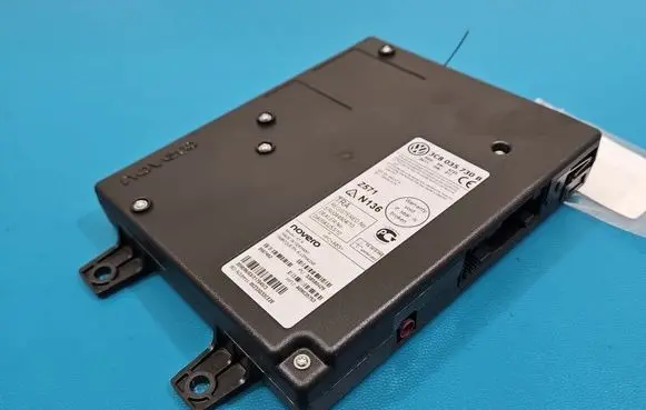 Volkswagen PASSAT B7 Central body control module 3C8035730B IMPRK1579860