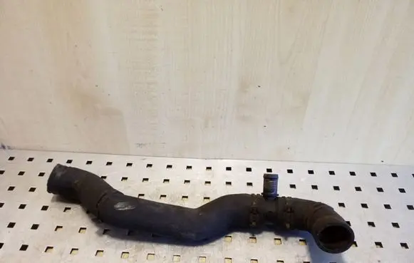 Renault Trafic II (X83) Engine coolant pipe/hose