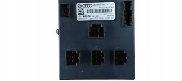 Audi A4 S4 B8 8K Comfort/convenience module 8K0907063DD