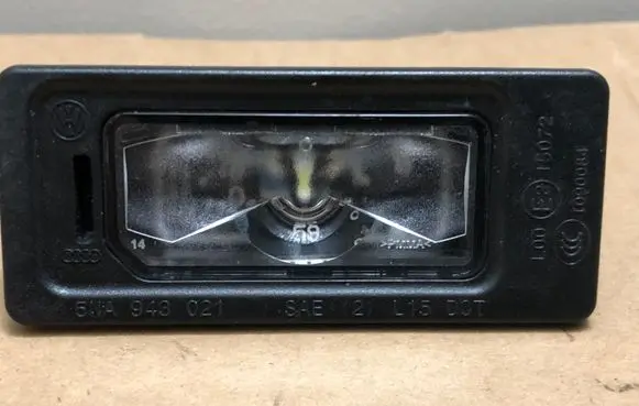 Skoda Kamiq Number plate light 5NA943021