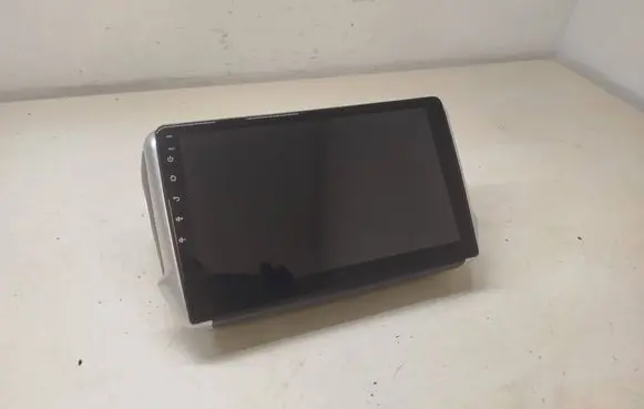 Peugeot 208 I Screen/display/small screen 